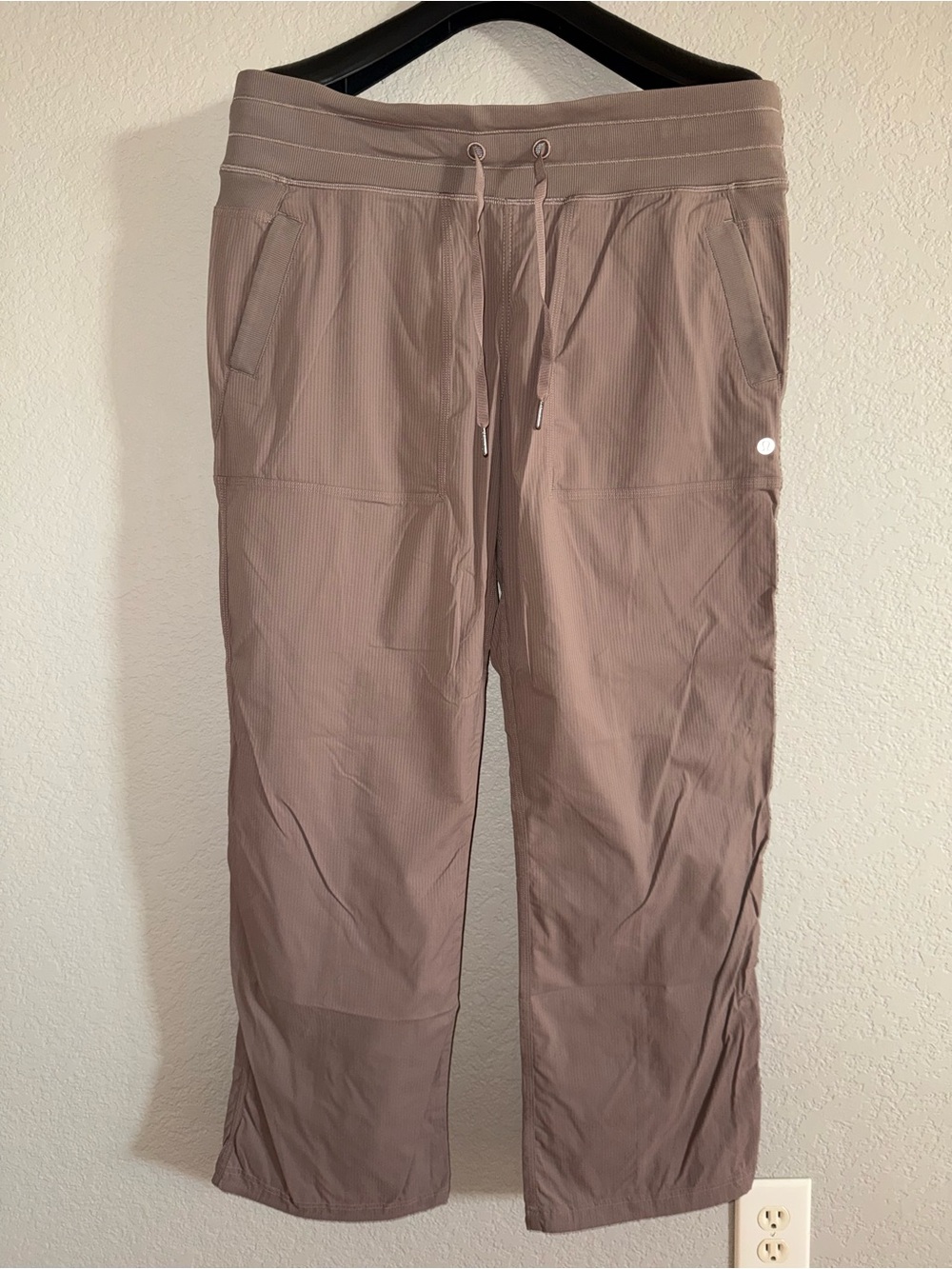 Lululemon Dance Studio Pants Mid-Rise - Size 14 - Taupetastic